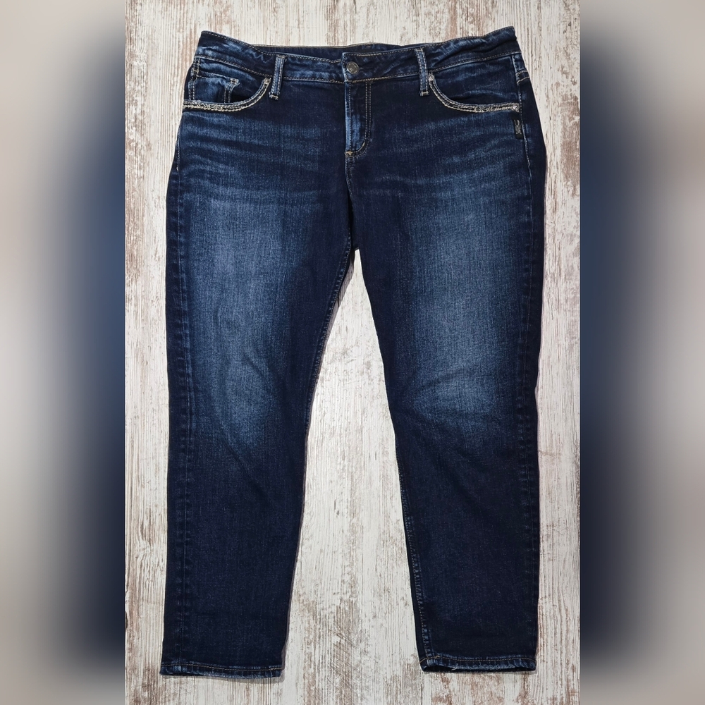 Silver Boyfriend Jeans Women's Deep Indigo Straight Leg Jeans